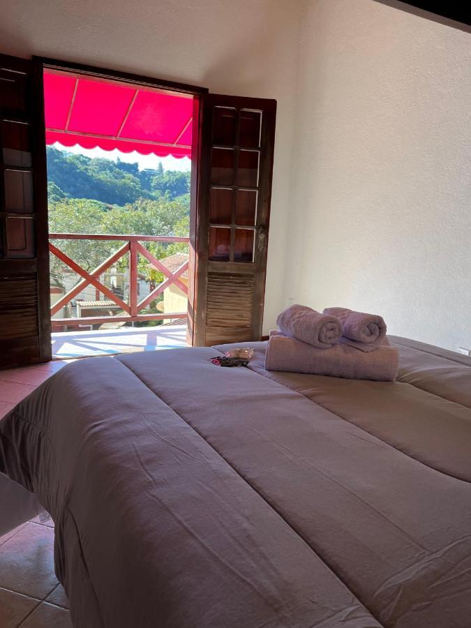 Casa Rosada Seu Refugio Na Serra Miguel Pereira Exterior photo